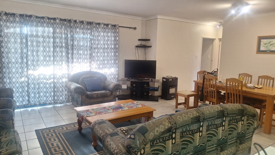 3 Bedroom Property for Sale in Gordons Bay Central Western Cape